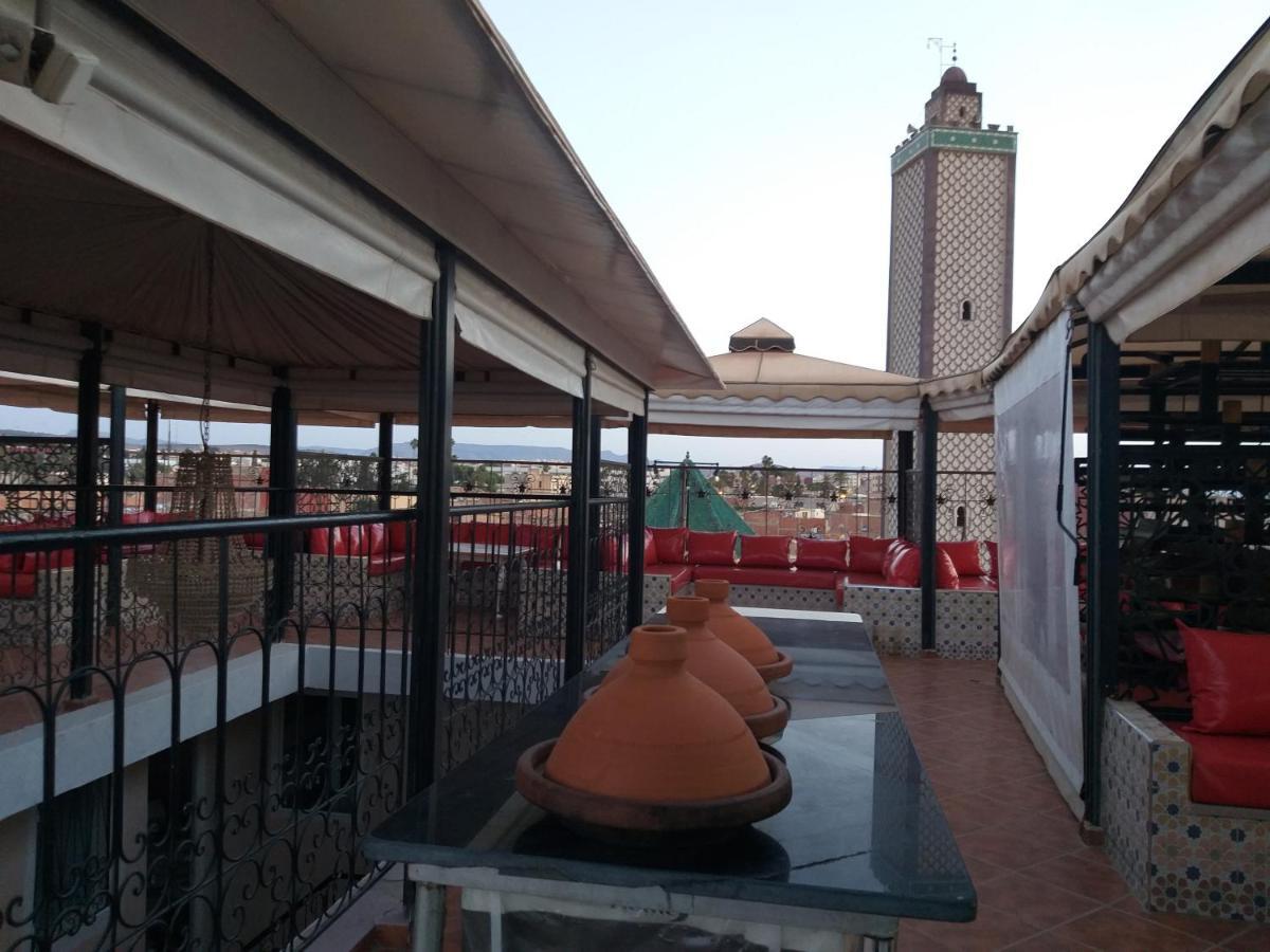 Hotel Lahlou Riad Cafeteria Oujda Exterior photo